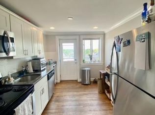 11 Lowell Ave APT 3, Watertown, MA 02472