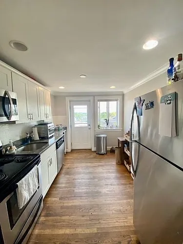 11 Lowell Ave #3 Photo 1