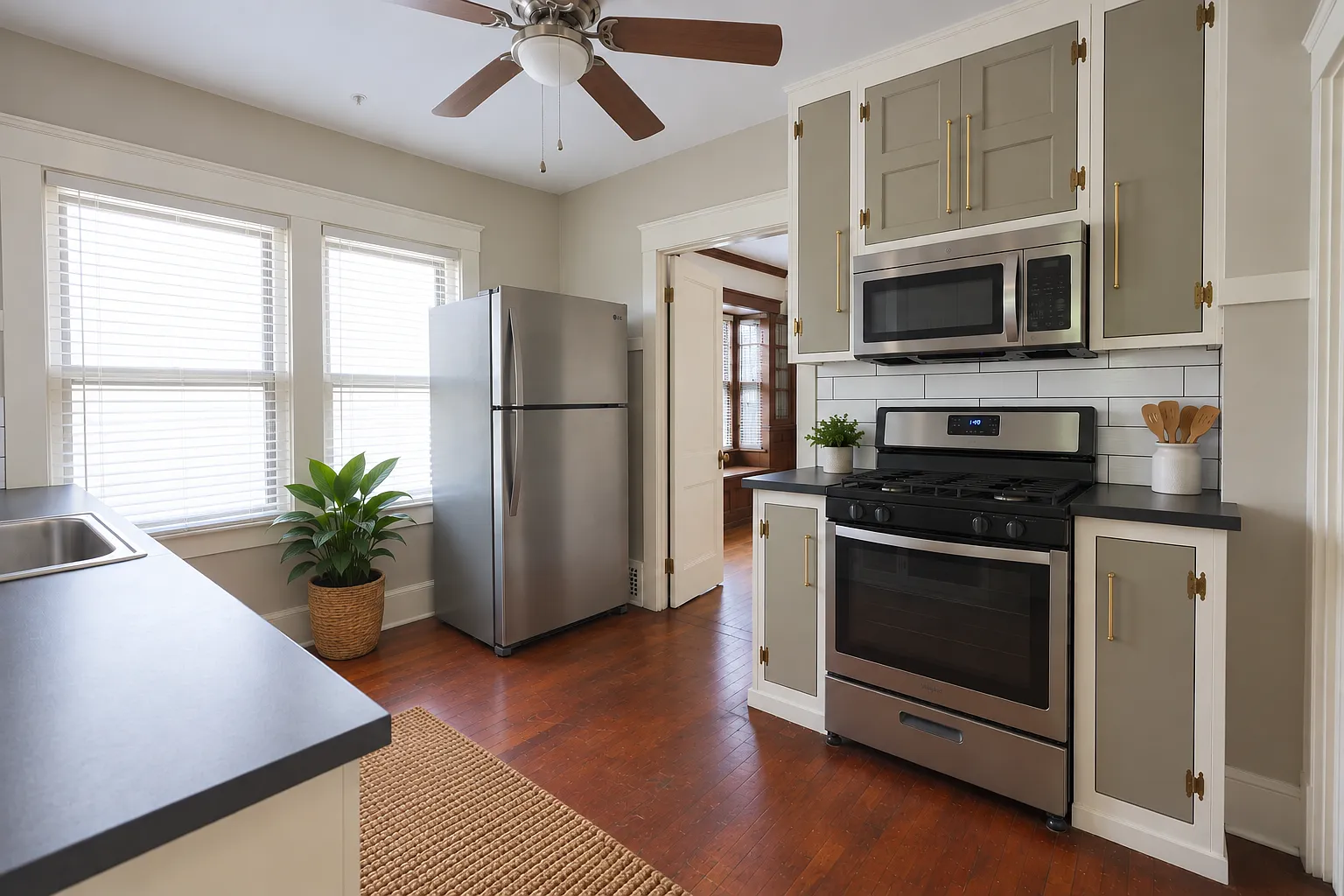 2541 Kendall Rd — Photo 2
