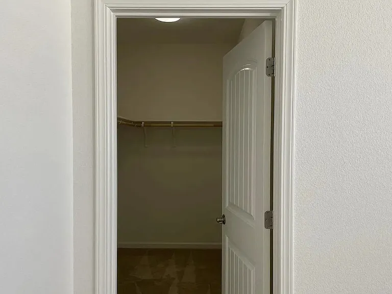 2744 Chardonnay Ln — Photo 18