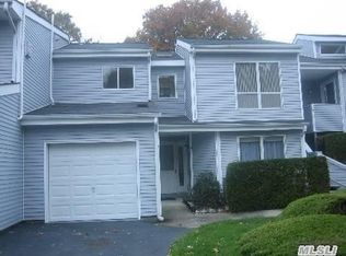 3 Lakeview Dr #1, Manorville, NY 11949