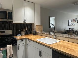 304 Franklin Ct, Edgewater, NJ 07020