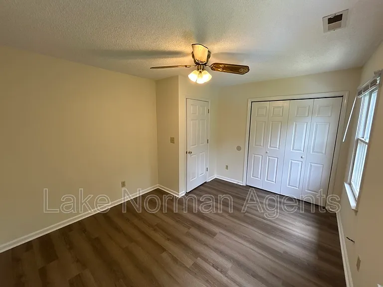 4709 Grassy Creek Rd — Photo 9