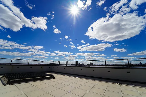 Rented by Manhattan Management LLC | media 76