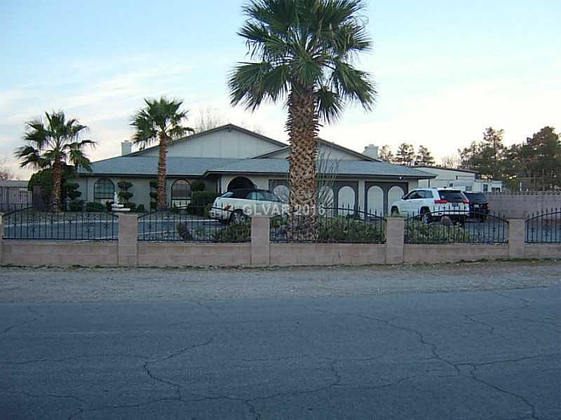 1st image of 3661 W Moberly Ave