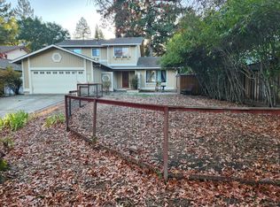 243 Folia Ct, Santa Rosa, CA 95409
