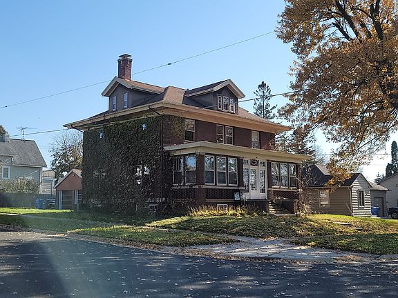 2nd image of 301 S Warren St