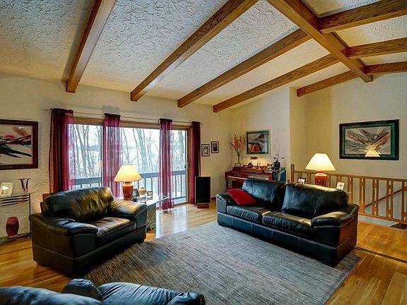 4th image of 1867 Briarwood Ln