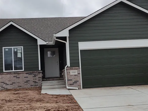 10881 W Cedar Ln, Maize, KS 67101