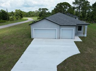 9020 Castle Cir E, Labelle, FL 33935