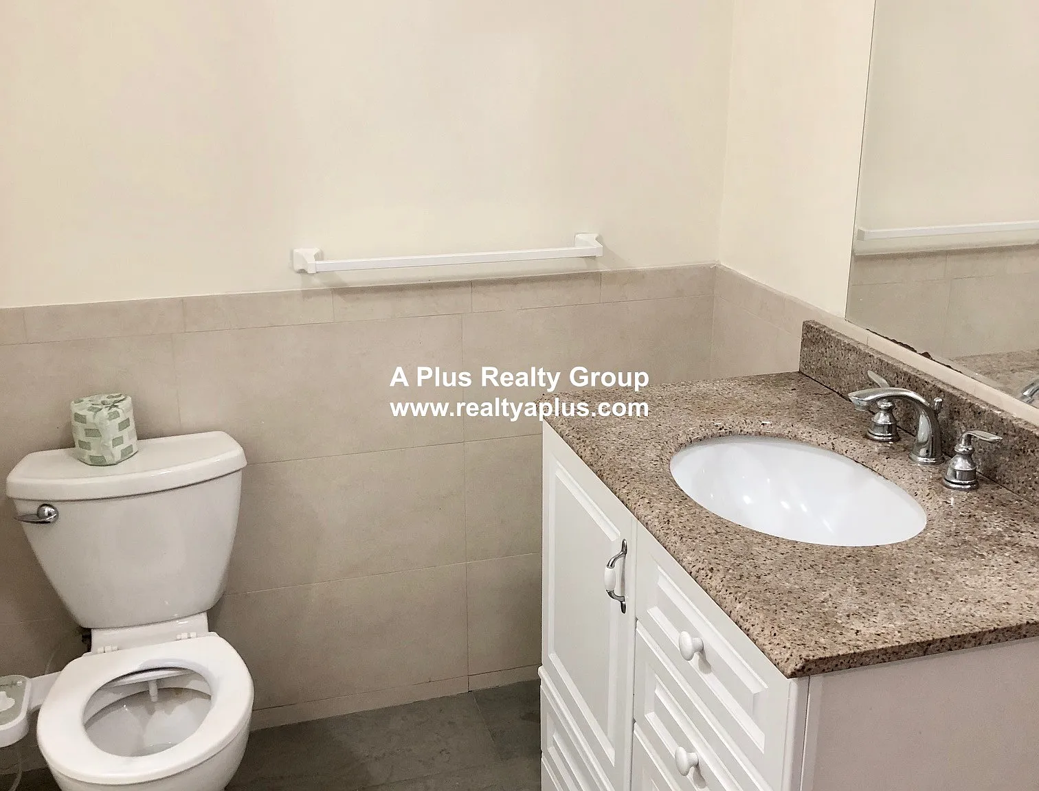 3 bed, 1.0 bath, $3,195 — Photo 4