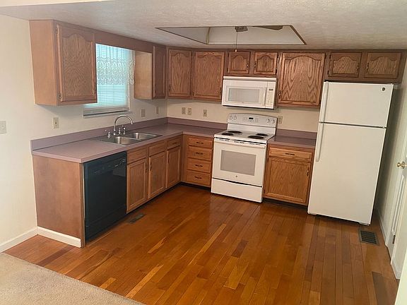 4th image of 2574 Benson Dr #2574