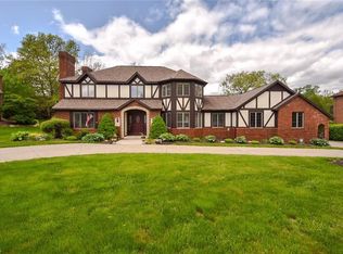 344 Lake Of The Woods Blvd, Akron, OH