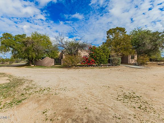 2nd image of 8714 N DEAD MANS GULCH Road