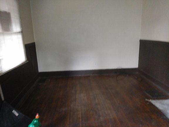 2nd image of 3754 Graceland Ave #3173329121