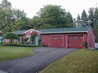 1172 Pleasure St, Milford, MI 48381