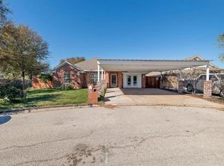 202 Eagle Point Ct, Waco, TX 76705