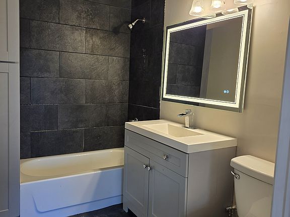 5th image of 8224 Sussex Dr