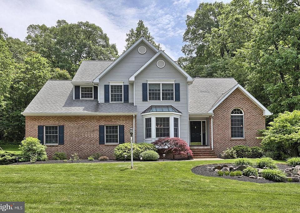 1st image of 1680 Sherwood Dr