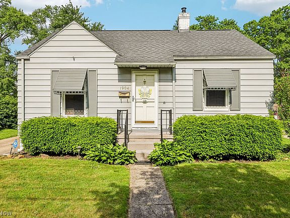 2nd image of 1904 Tonawanda Ave