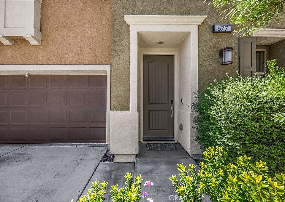 877 Bluebell Way Beaumont CA 92223 Zillow