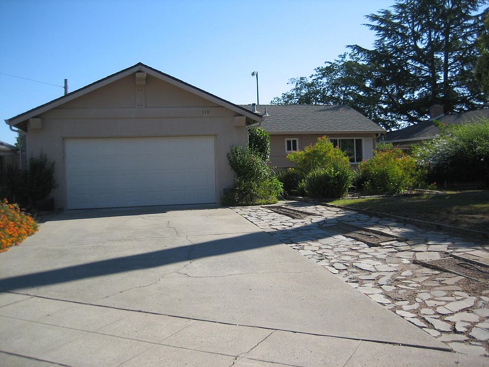 1st image of 110 Highland Oaks Way