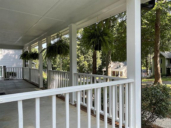 5th image of 313 Treeline Dr
