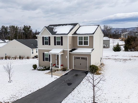 3rd image of 101 Crosskeys Way