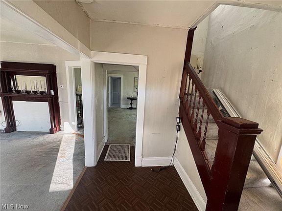 2nd image of 608 McCready Ave