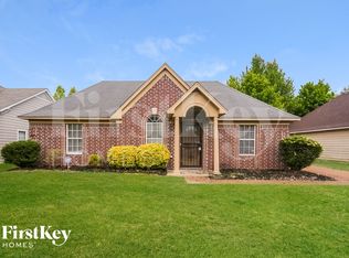 4194 Rainey Woods Dr, Memphis, TN 38125