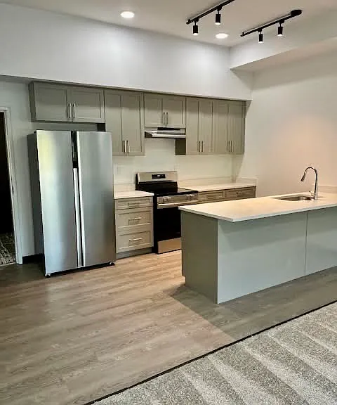 Serenity Shores Apartments — Photo 18