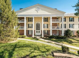 1530 Bedford Forge Ct APT 13, Chesterfield, MO