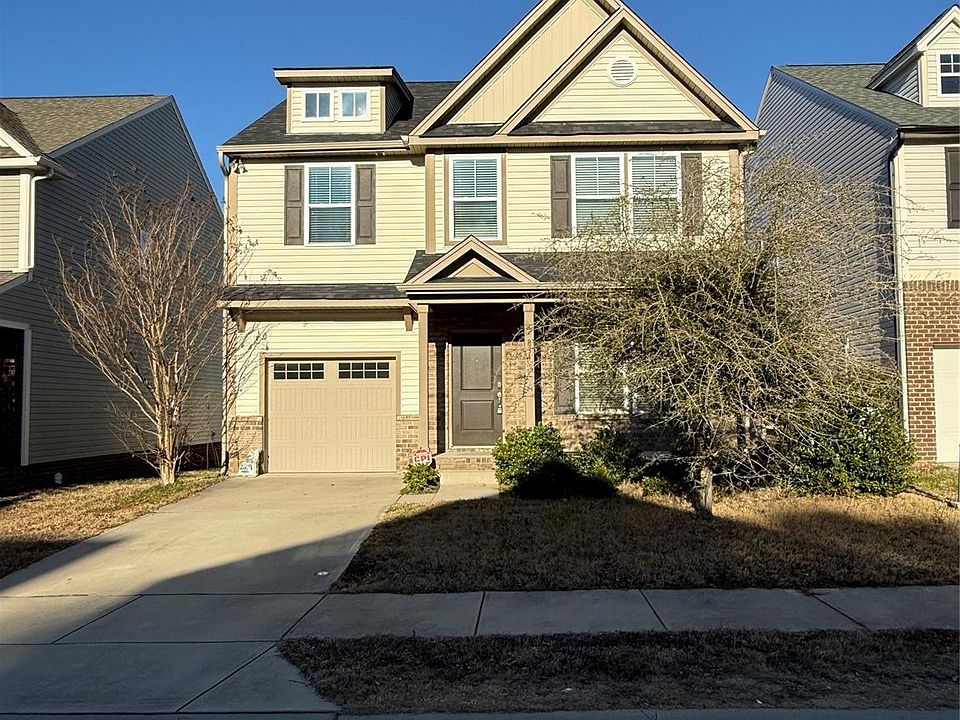 1st image of 834 Von Buren Blvd