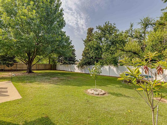 4th image of 114 Bayou Bend Rd
