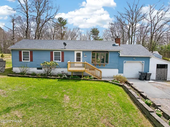 106 Woodland Ct, Dingmans Ferry, PA 18328