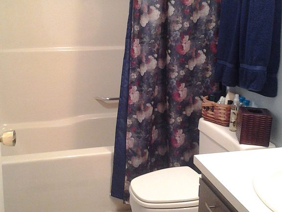Main bath with laundry