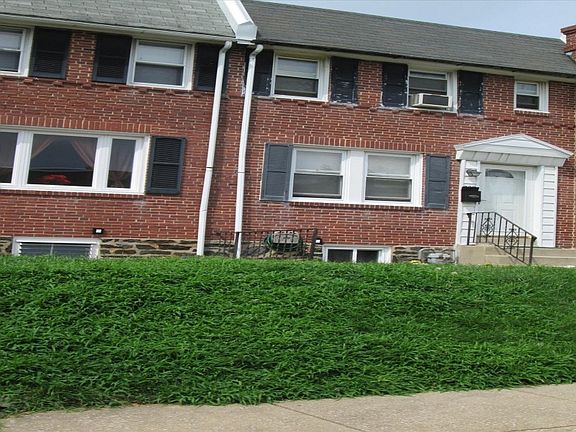 2nd image of 330 Abbey Ter