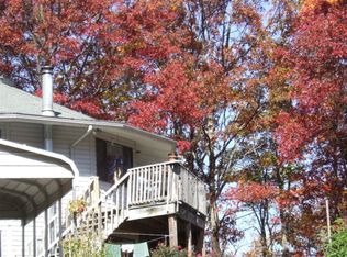 192 Noras Nob Rd, Whittier, NC 28789