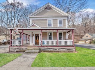 11 Russell Rd REAR 1, Huntington, MA 01050