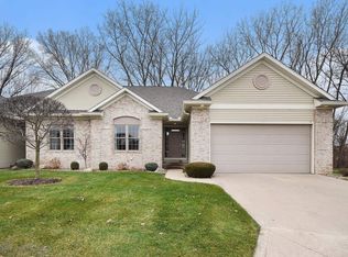 209 River Park Dr, Middlebury, IN 46540