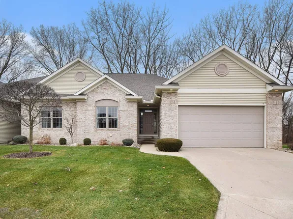 209 River Park Dr, Middlebury, IN 46540