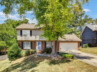 1517 Randall Park Dr, Knoxville, TN 37922