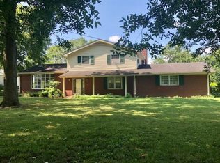 300 Twin Hills Dr, Madison, TN 37115