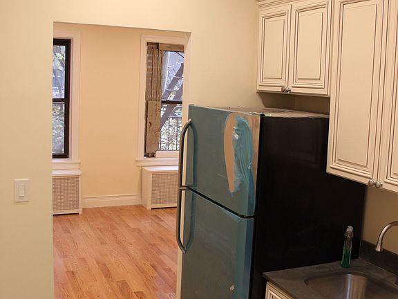 5th image of 4525 39th Pl #1B