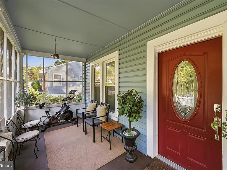 4810 Fox St — Photo 10