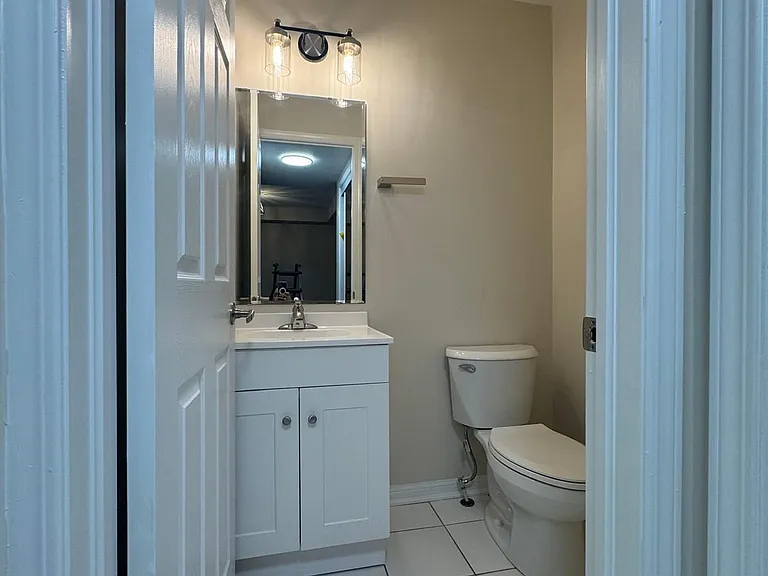 182 Higginbotham Cres — Photo 14