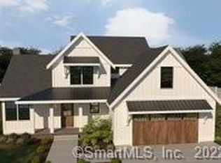 5 Madison Ave, Thompson, CT 06277