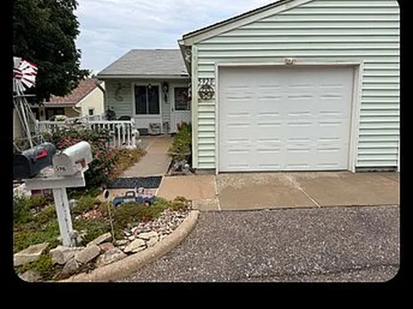 5920 Wolff Ln, Lincoln, NE 68521