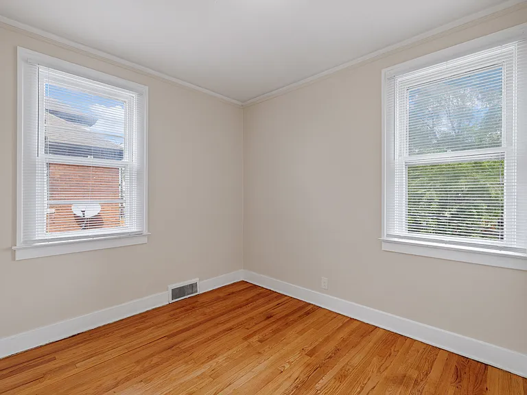 982-984 Nottingham Rd #984-3 — Photo 5