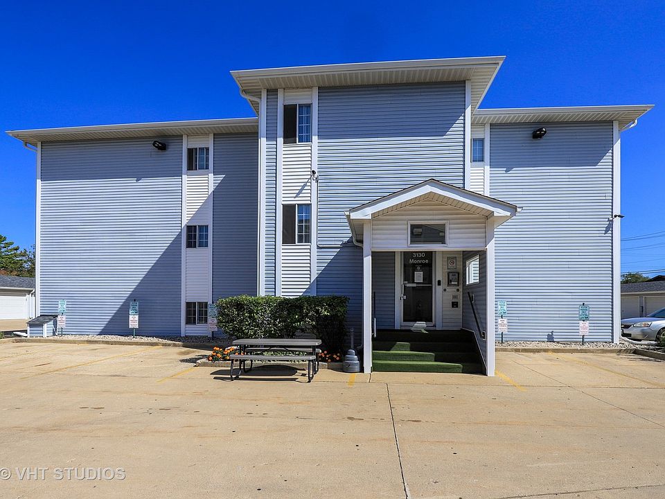 1st image of 3130 W Monroe St APT 306
